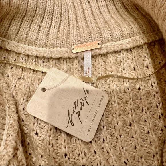 NWT Free People
Free People Micah Cardi Ivory Combo Sz Medium - Picture 7 of 8